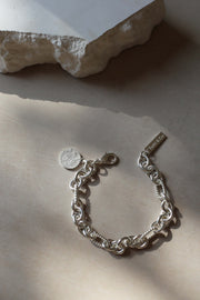 CREST BRACELET SILVER